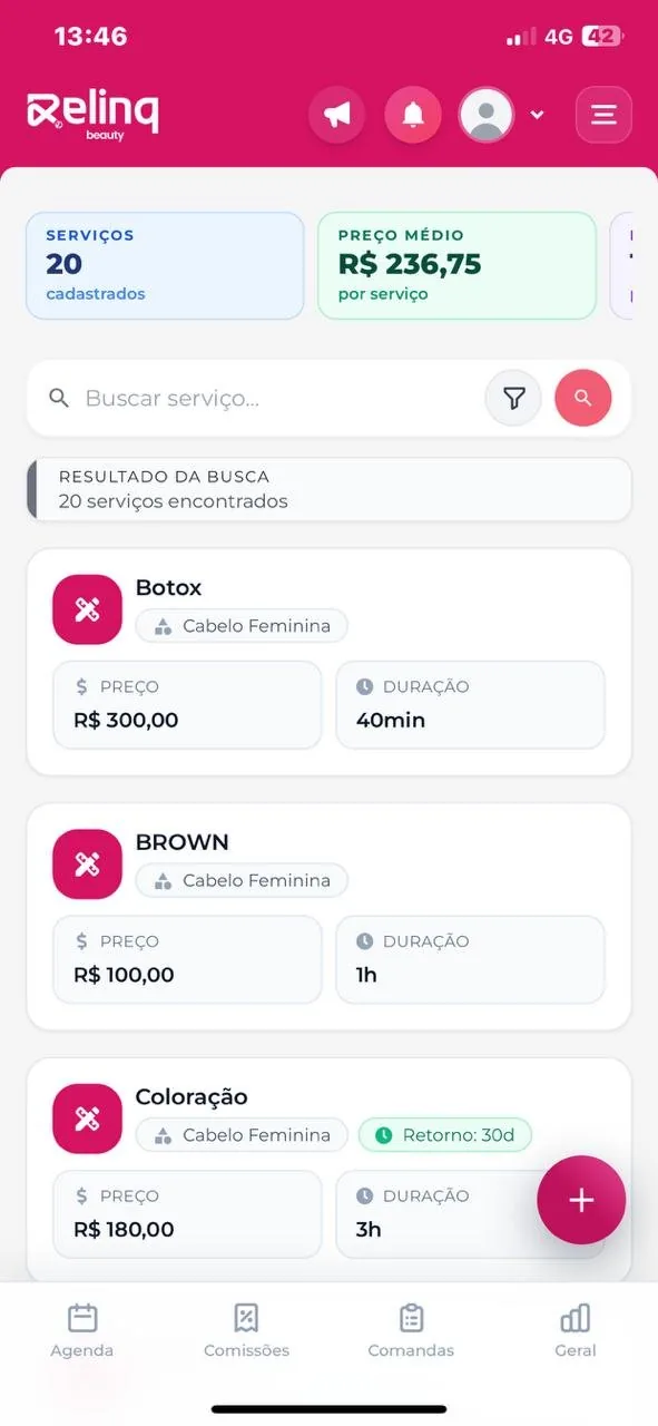 Tela de cadastro de serviços e profissionais no app da Relinq Beauty, passo 2 de 4